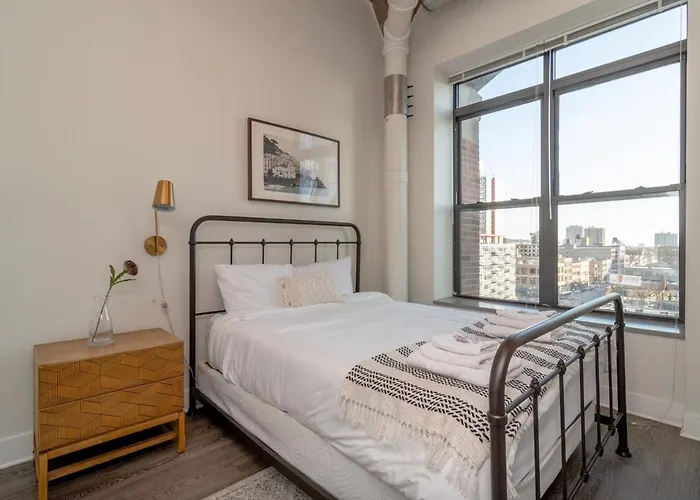 Convenient Cozy 2br Loft With Optional Parking For 8 Guests Near Mccormick Place, Soldier Field And Lakefront Trail Apartamento *