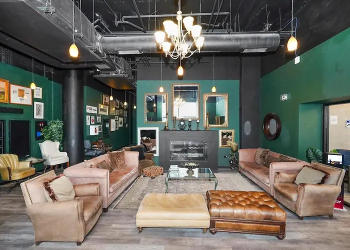 Convenient Cozy 2br Loft With Optional Parking For 8 Guests Near Mccormick Place, Soldier Field And Lakefront Trail * Chicago