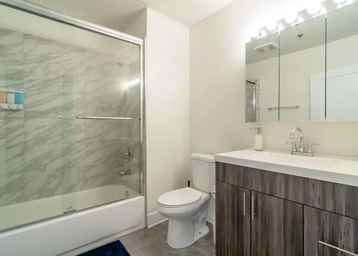 Convenient Cozy 2br Loft With Optional Parking For 8 Guests Near Mccormick Place, Soldier Field And Lakefront Trail Chicago